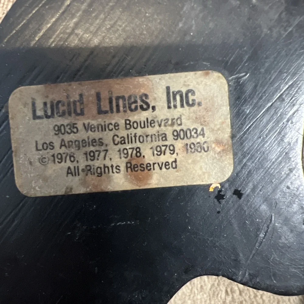 Vintage 80s Toucan Handpainted‎ Wooden Trinket Box Lucid Lines Sticker